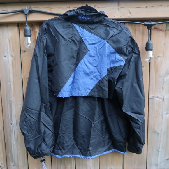 Brooks Light Jacket - Picture 3 of 4